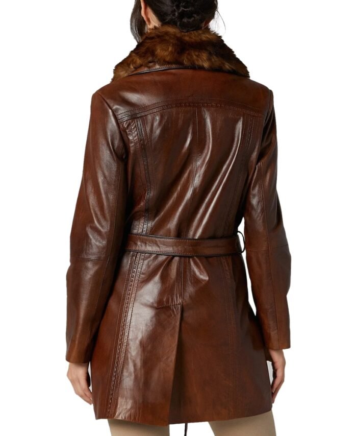 Women Binky Felstead Trench Coat in brown